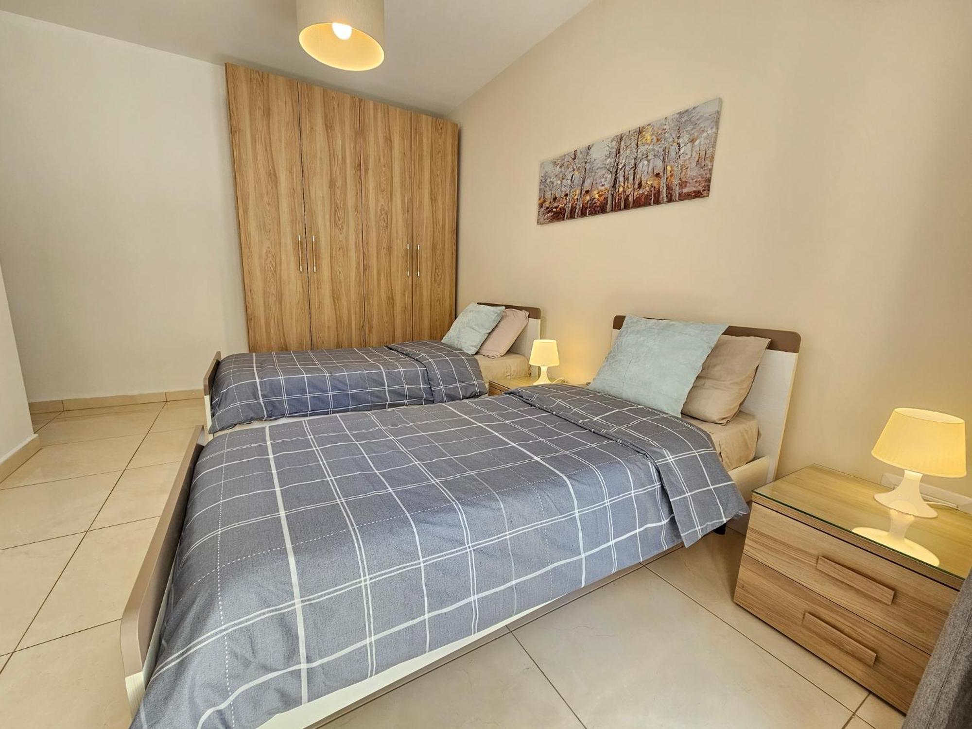 Bugibba Sealine Apartment St. Paul's Bay Bagian luar foto